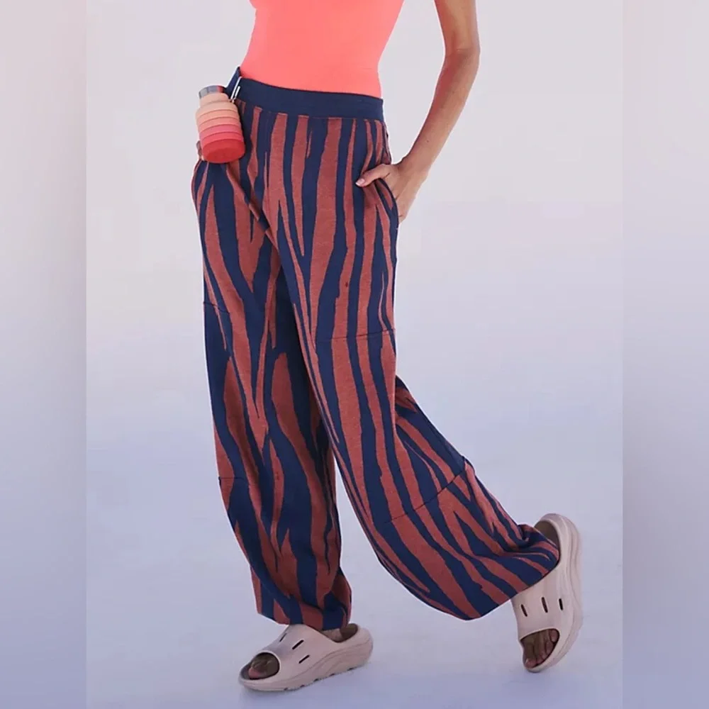 FREE PEOPLE FP Movement Baller Printed Pants NEW Size M Blue Orange NEW